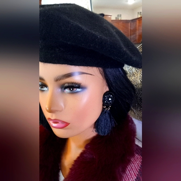 Beret & Earring Set - Picture 2 of 2